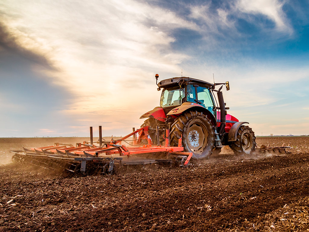 Implementos agrícolas: Conheça os principais e suas funções