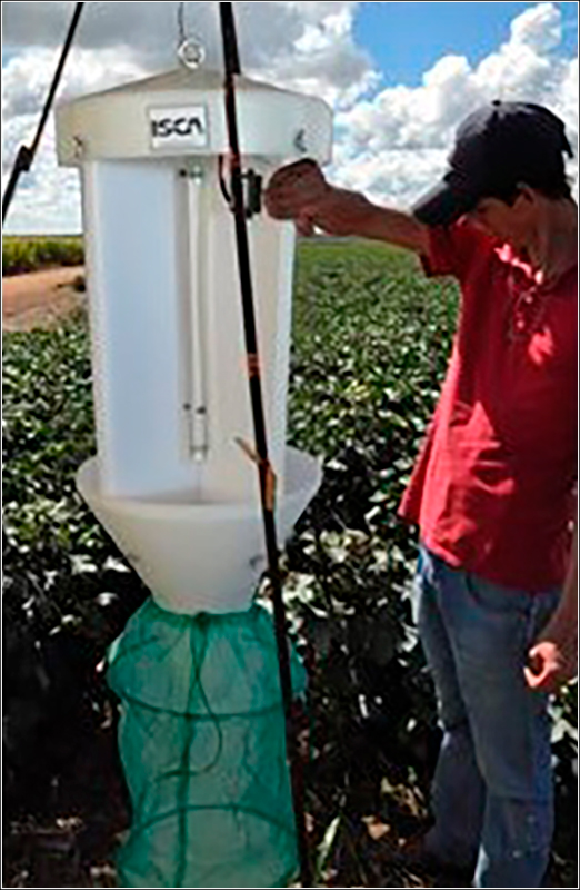 Armadilha Luminosa para Pragas